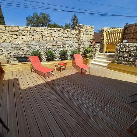 Chez Daniele Chambre Avec Jacuzzi Et Terrasse Privee Murs  ภายนอก รูปภาพ